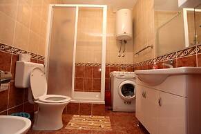 Split Apartments Peric