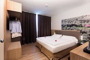 Ambassador Suite Hotel