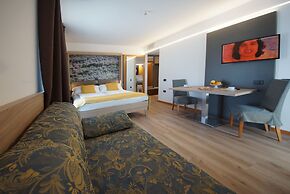 Ambassador Suite Hotel