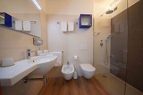 Ambassador Suite Hotel