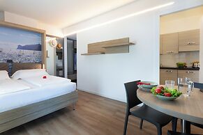 Ambassador Suite Hotel