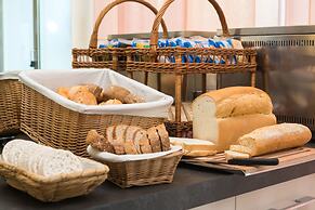 Ambassador Suite Hotel