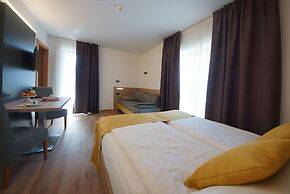 Ambassador Suite Hotel