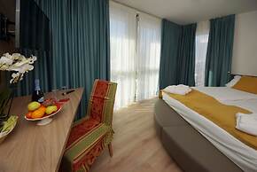 Ambassador Suite Hotel