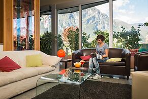 Ambassador Suite Hotel