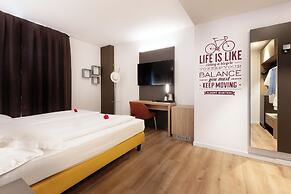 Ambassador Suite Hotel