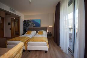 Ambassador Suite Hotel