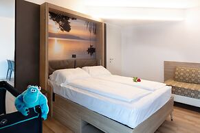 Ambassador Suite Hotel