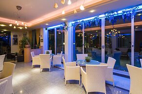 Ambassador Suite Hotel