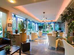 Ambassador Suite Hotel