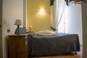 Bonapace Porta Nolana B&B