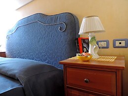 Bonapace Porta Nolana B&B