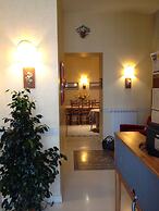 Bonapace Porta Nolana B&B