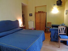 Bonapace Porta Nolana B&B