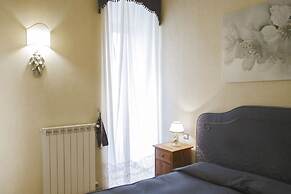 Bonapace Porta Nolana B&B