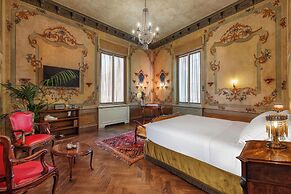 Hotel Locarno
