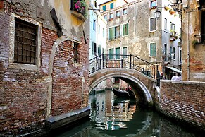 Ca' San Giorgio Relais & Suites