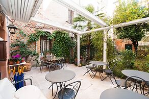 3749 Ponte Chiodo Guest House