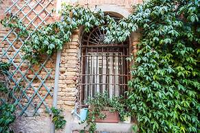 3749 Ponte Chiodo Guest House