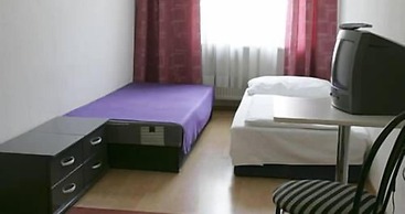 Hotel Cyrus