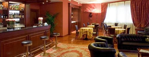 Maxim Hotel