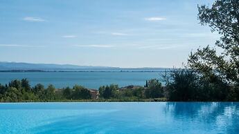 Castello Belvedere Apartments