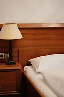 Hotel Pension Lumes - Self Check-In