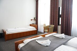 Hotel Pension Lumes - Self Check-In