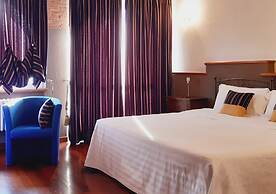 Red Wine - Guest House