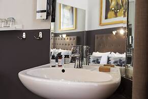 Quentin Amsterdam Hotel