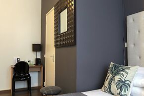 Quentin Amsterdam Hotel