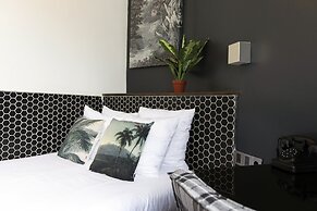 Quentin Amsterdam Hotel