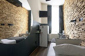 Quentin Amsterdam Hotel