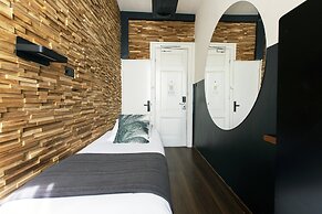 Quentin Amsterdam Hotel