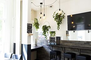 Quentin Amsterdam Hotel