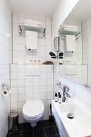 Quentin Amsterdam Hotel