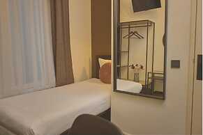 Quentin Canal House Hotel