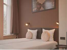 Quentin Canal House Hotel