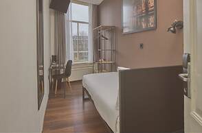 Quentin Canal House Hotel