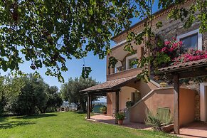 Casale Giancesare Villa Agricola