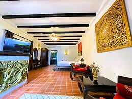 Boomerang Village Resort Kata