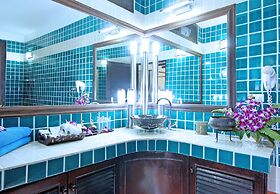 Boomerang Village Resort Kata