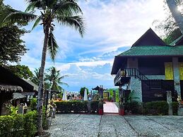 Boomerang Village Resort Kata