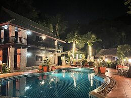 Boomerang Village Resort Kata