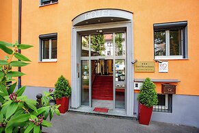 Hotel Burgschmiet