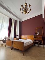 Hotel Maison Am Olivaer Platz