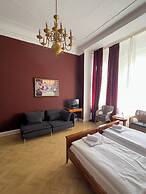 Hotel Maison Am Olivaer Platz