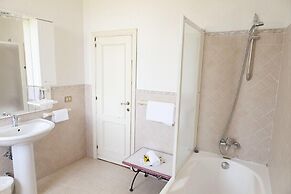 3 Esse Country House