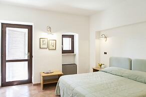 3 Esse Country House