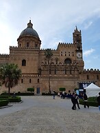 Cavour il Conte Camillo Bed&Breakfast